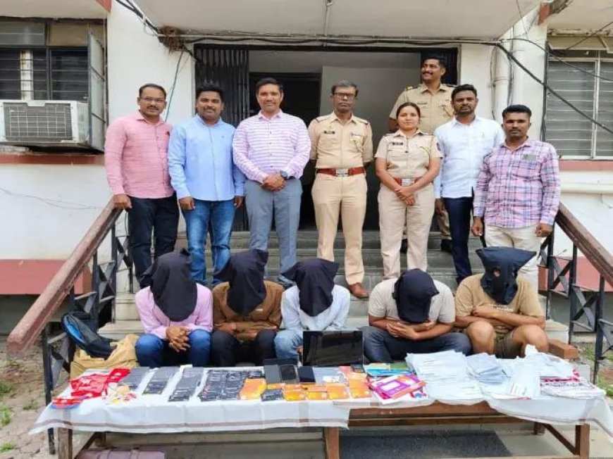 57 लाखाची फसवणूक करणाऱ्या पाच जणांच्या सायबर पोलिसांनी मुसक्या आवळल्या